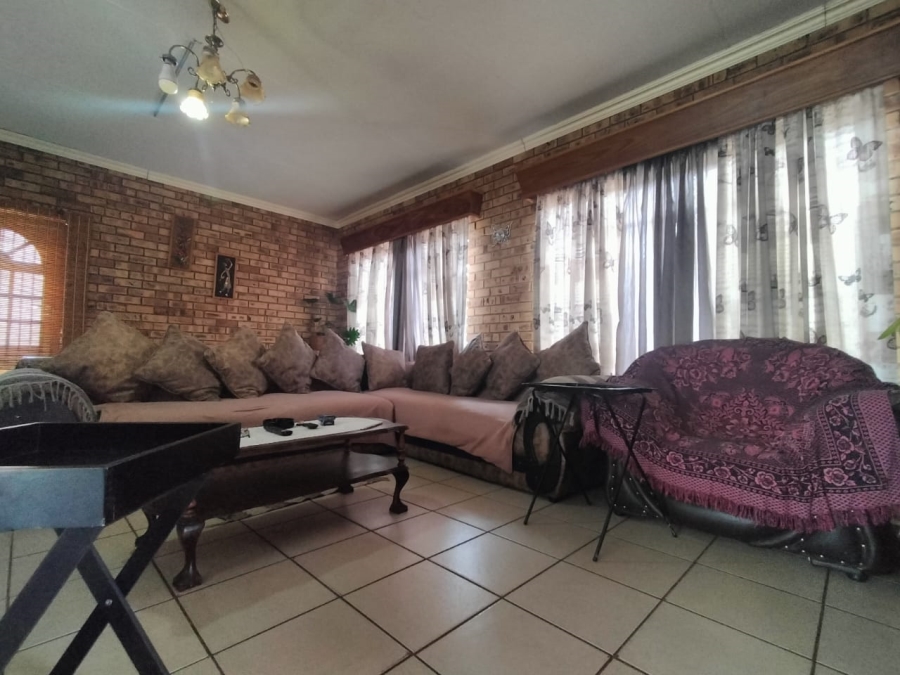 4 Bedroom Property for Sale in Vaal Park North West